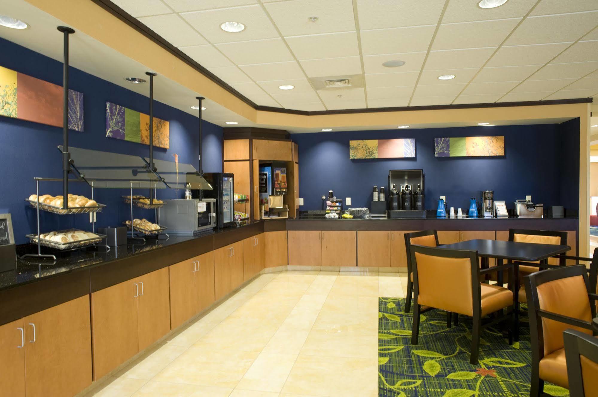 Fairfield Inn And Suites By Marriott Gadsden Exterior photo